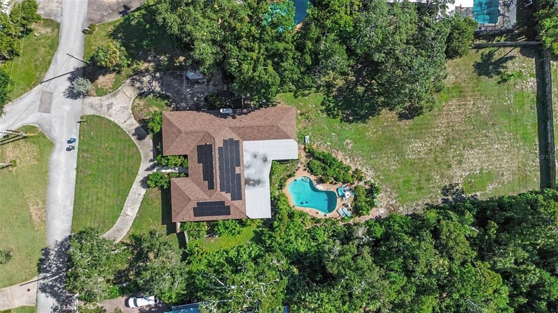 2300 Kent Dr, Largo, FL 33774