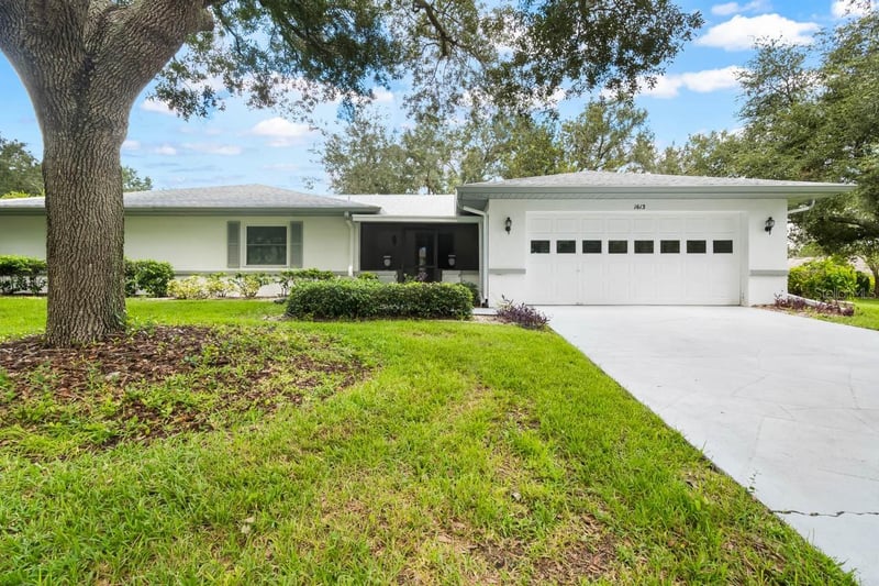 1613 Laughton Pl, Sun City Center, FL 33573
