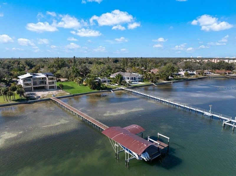 6100 Bahama Shores Dr S, St Petersburg, FL 33705