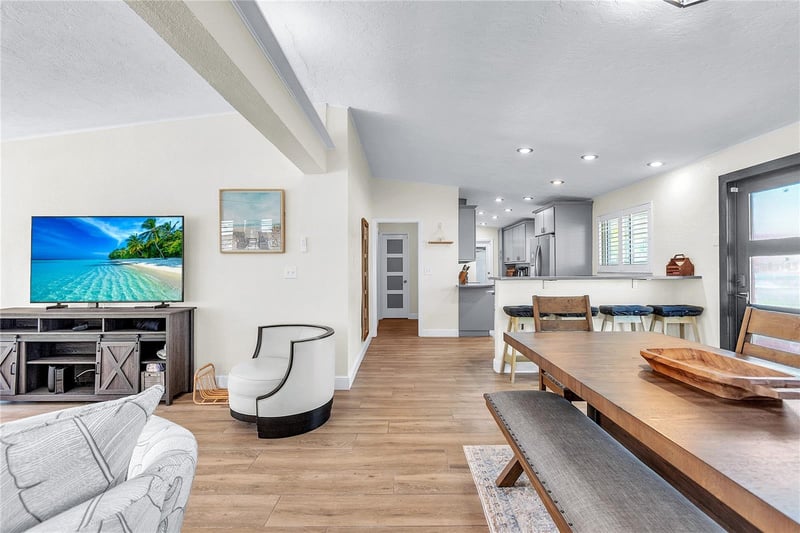 340 81st Ave, St Pete Beach, FL 33706