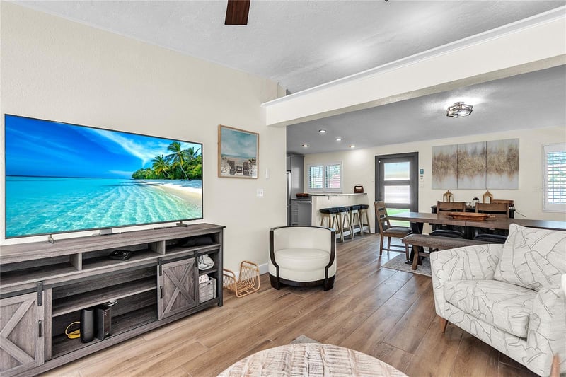 340 81st Ave, St Pete Beach, FL 33706