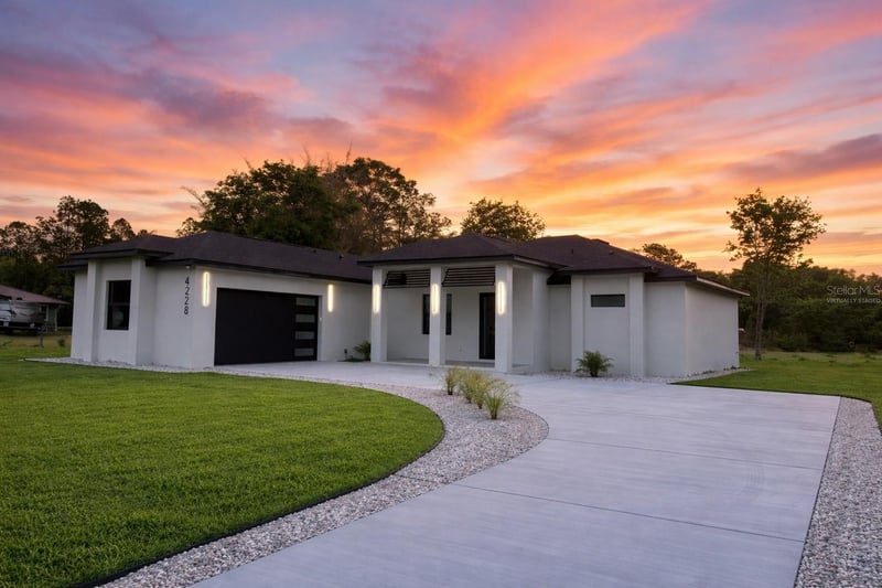 4228 Foxwood Blvd, Wesley Chapel, FL 33543