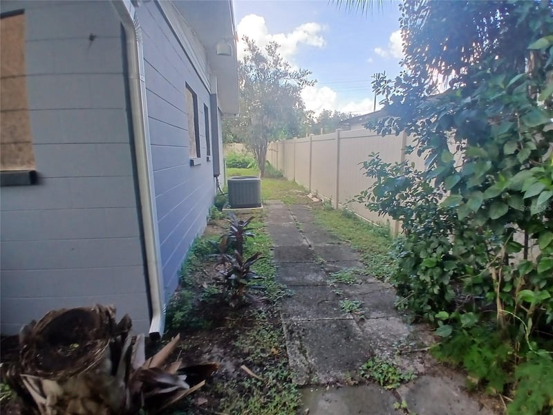 1818 Heather Ave, Tampa, FL 33612