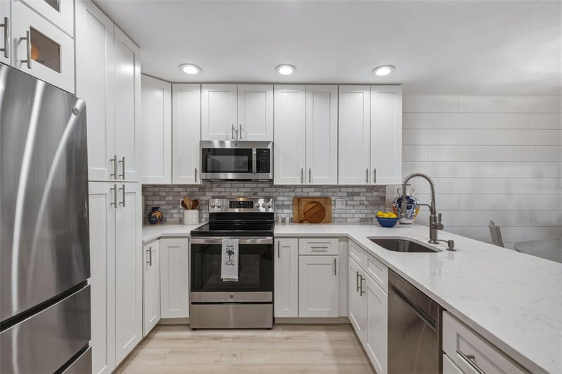 230 Medallion Blvd #F, Madeira Beach, FL 33708