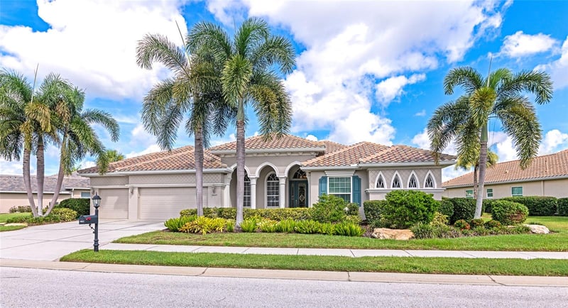 Bradenton, FL 34212