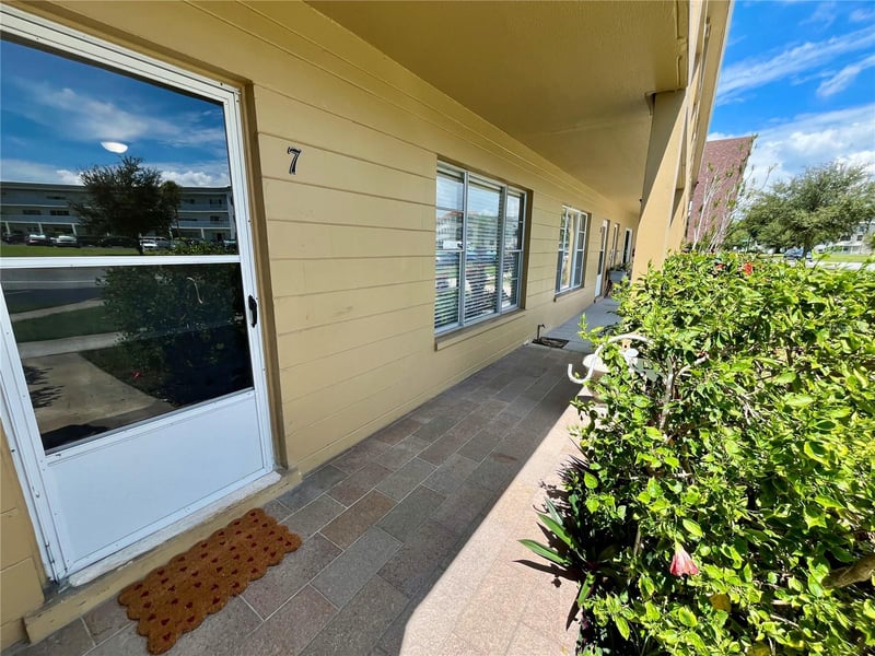 2000 World Parkway Blvd #7, Clearwater, FL 33763