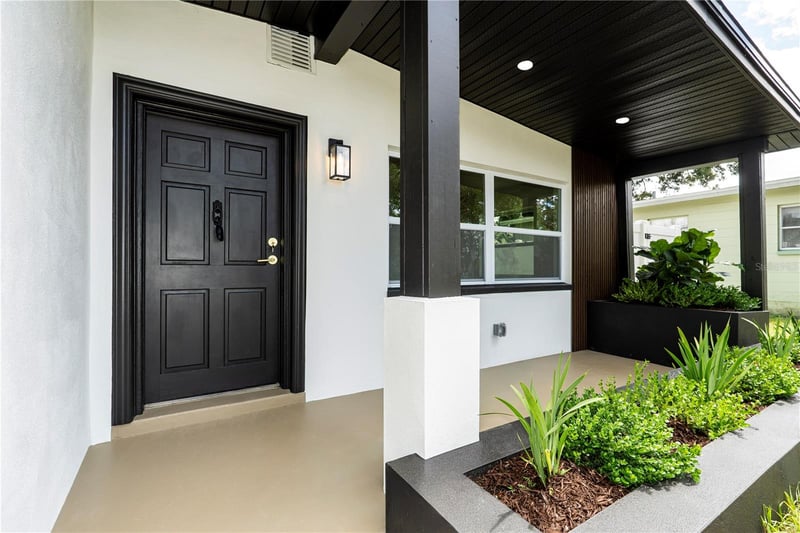 9805 N 54th St, Temple Terrace, FL 33617