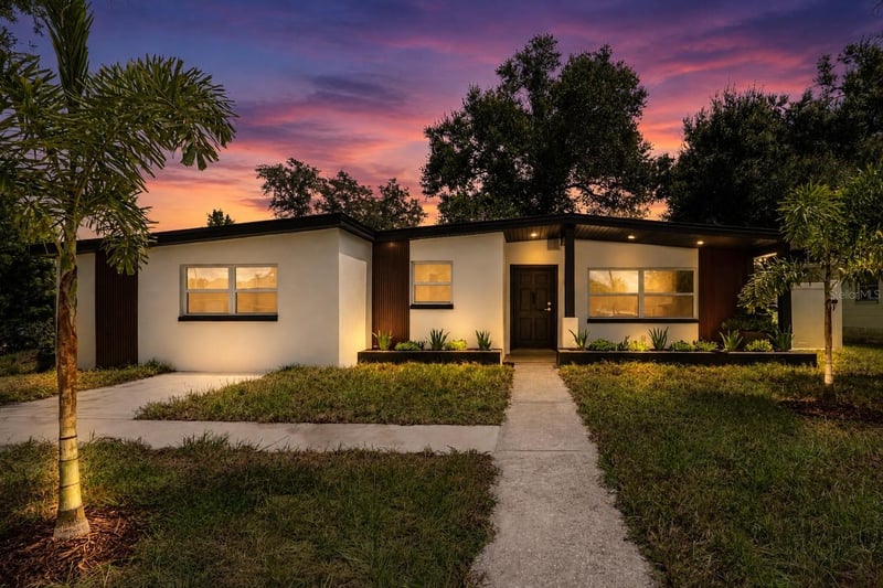 9805 N 54th St, Temple Terrace, FL 33617