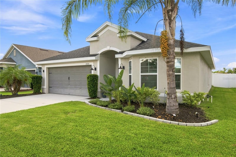 14509 Scottburgh Glen Dr, Wimauma, FL 33598