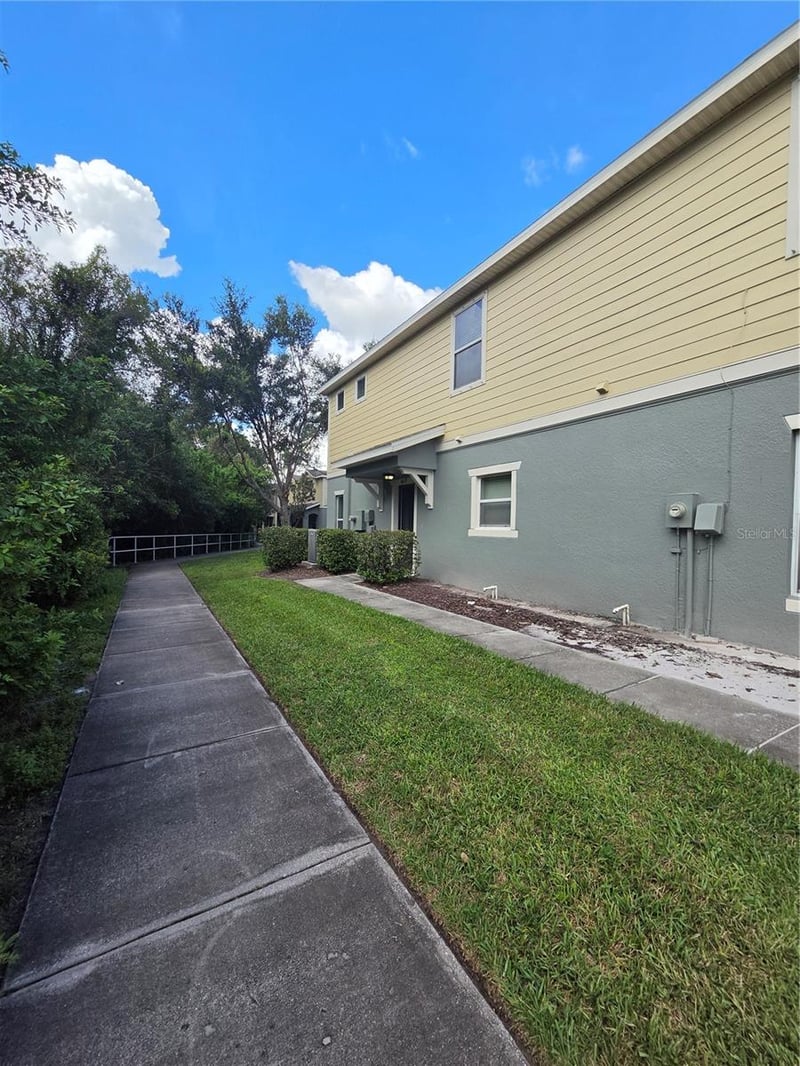 4617 Somerset Hill Ln, Riverview, FL 33578