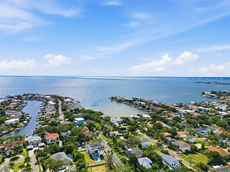 4702 W San Carlos St, Tampa, FL 33629
