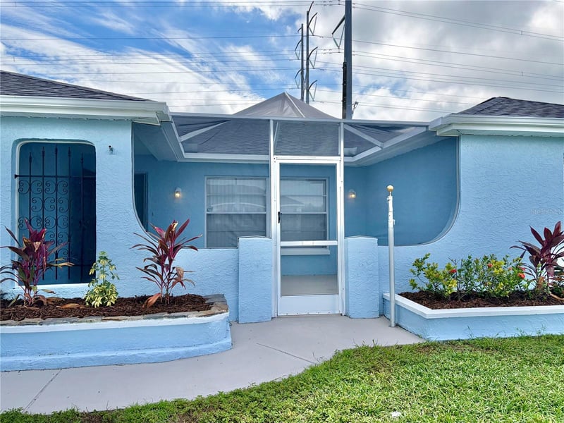 1202 Mandarin Dr, Holiday, FL 34691