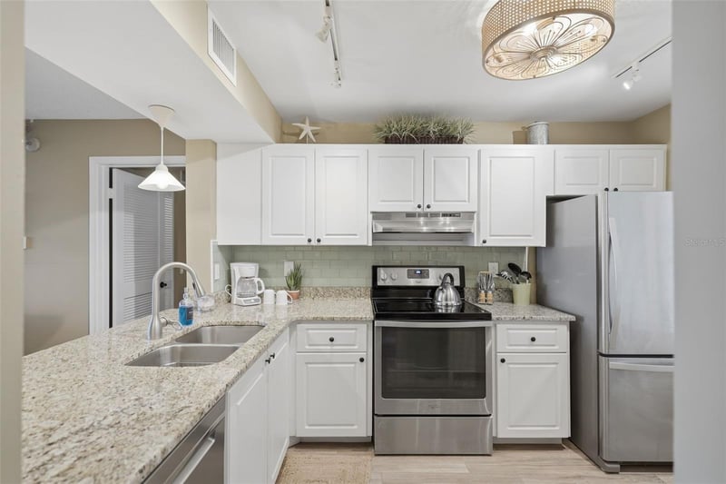 6104 Palma Del Mar Blvd S #112, St Petersburg, FL 33715
