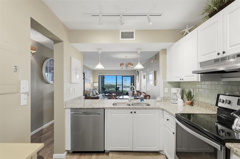 6104 Palma Del Mar Blvd S #112, St Petersburg, FL 33715
