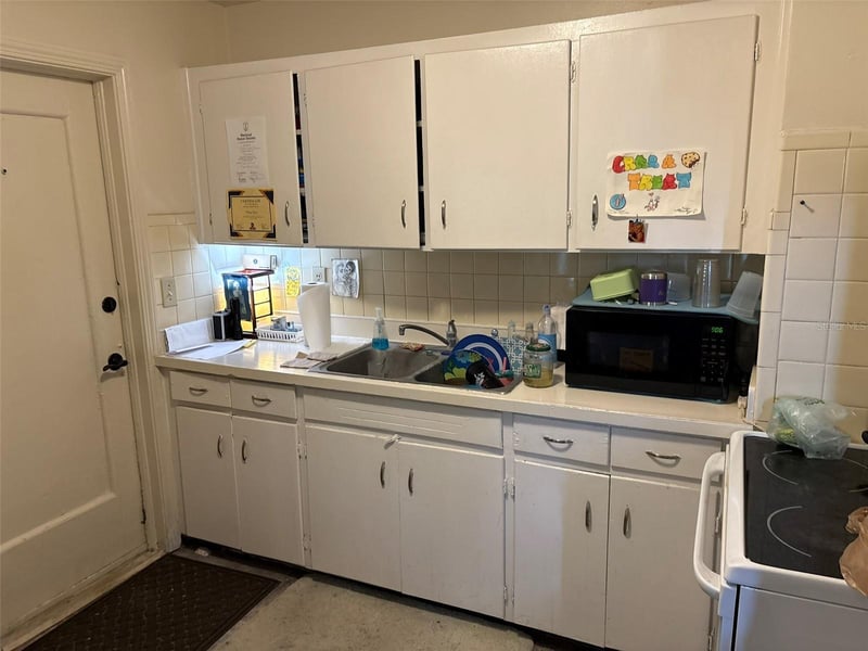 2627 38th Ave N, St Petersburg, FL 33713