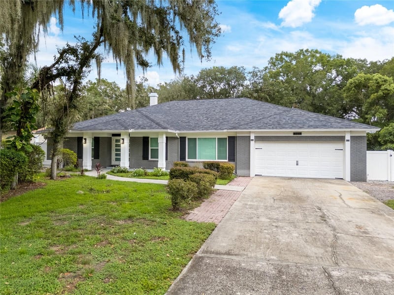 4712 Dover Cliff Ct, Dover, FL 33527