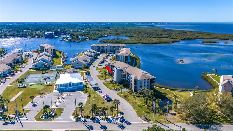 8251 Brent St #912, Port Richey, FL 34668