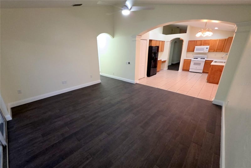 30809 Burleigh Dr, Wesley Chapel, FL 33543
