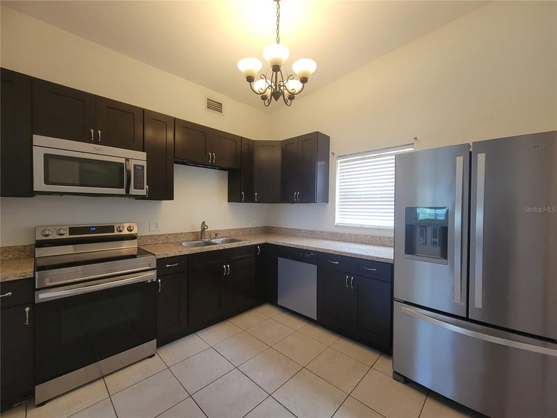 6711 Dartmouth Ave N, St Petersburg, FL 33710