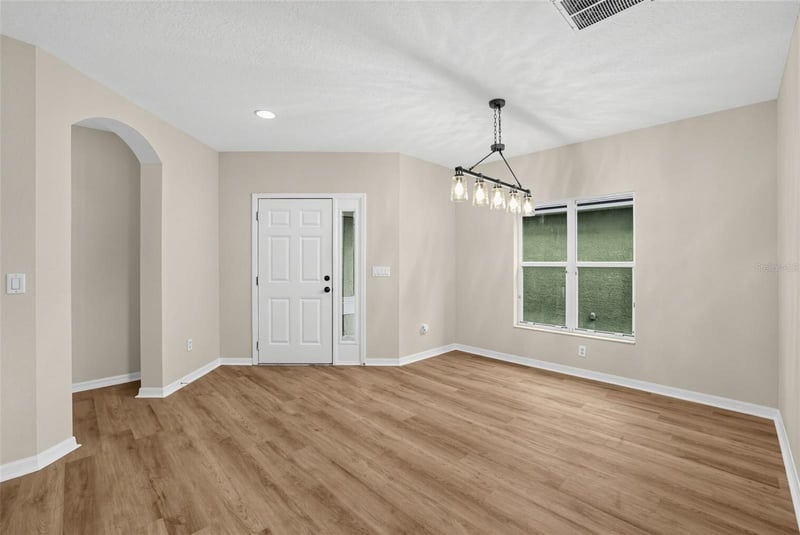7876 Carriage Pointe Dr, Gibsonton, FL 33534