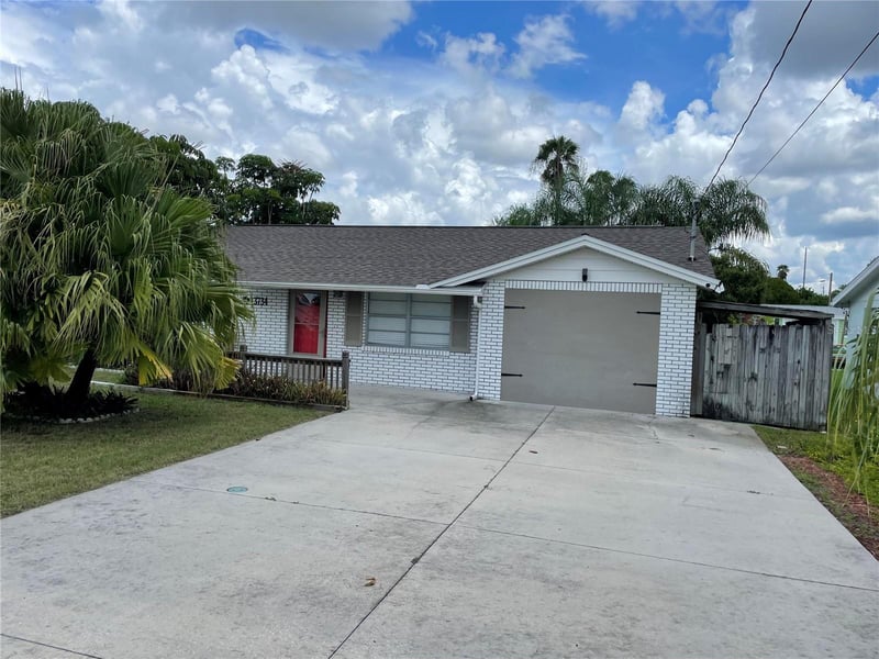 13734 Coco Ave, Hudson, FL 34667
