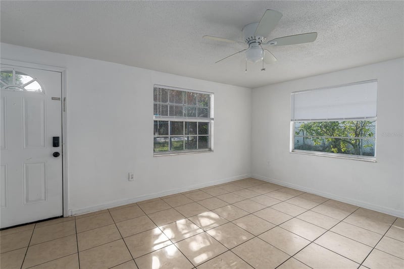 1324 59th Ave E, Bradenton, FL 34203