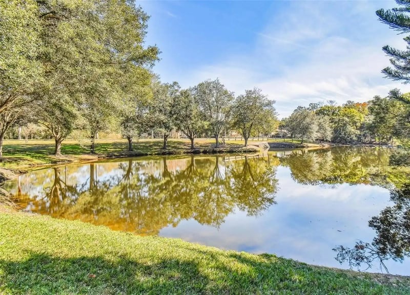 6015 Laketree Ln #E, Temple Terrace, FL 33617
