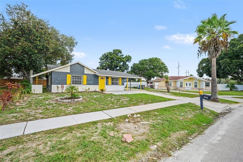 8503 Fish Lake Rd, Tampa, FL 33619