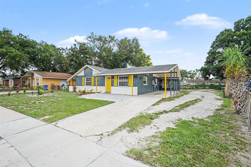 8503 Fish Lake Rd, Tampa, FL 33619