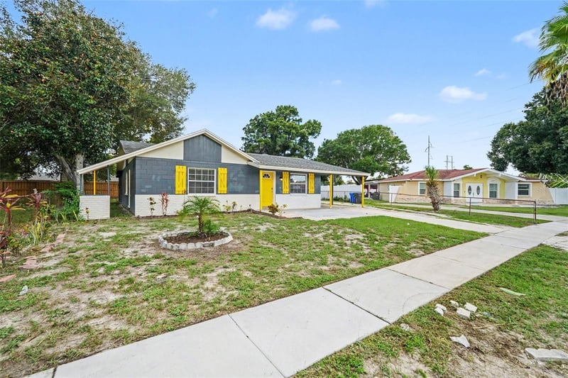 8503 Fish Lake Rd, Tampa, FL 33619