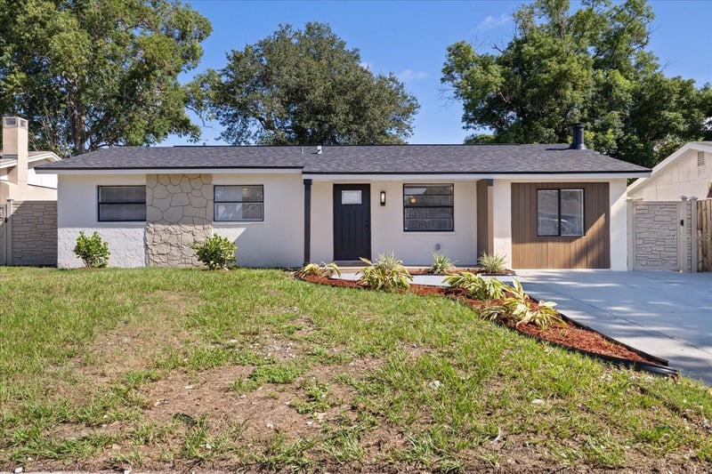 8231 82nd Ave, Seminole, FL 33777
