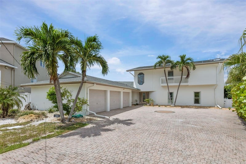 290 Bayside Dr, Clearwater, FL 33767