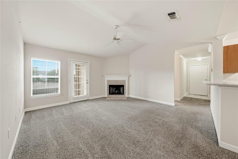 18471 Bridle Club Dr, Tampa, FL 33647