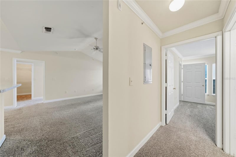 18471 Bridle Club Dr, Tampa, FL 33647