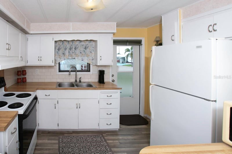 716 50th Ave W, Bradenton, FL 34207
