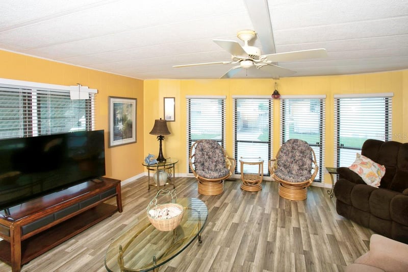 716 50th Ave W, Bradenton, FL 34207