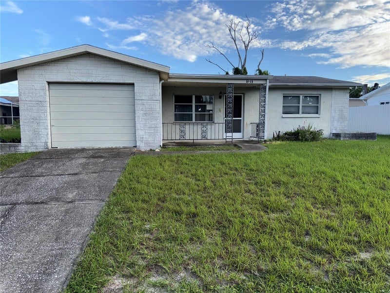 8019 Colton Dr, Port Richey, FL 34668