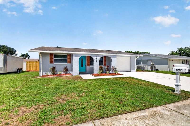 7235 Robstown Dr, Port Richey, FL 34668