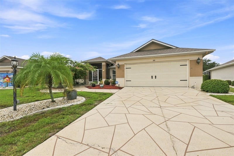 308 Caloosa Palms Ct, Sun City Center, FL 33573