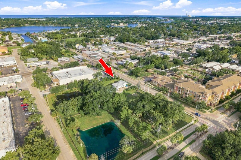 112 E Martin Luther King Jr Dr, Tarpon Springs, FL 34689