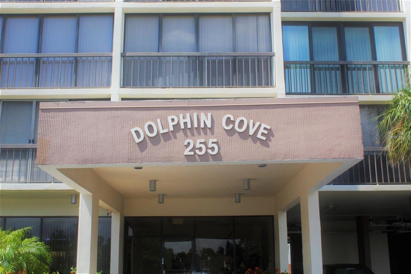 255 Dolphin Point #710, Clearwater, FL 33767