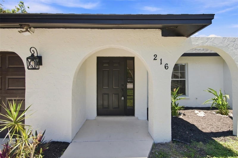 216 23rd St E, Bradenton, FL 34208