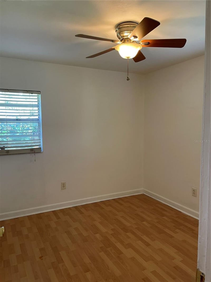 10206 N 24th St, Tampa, FL 33612