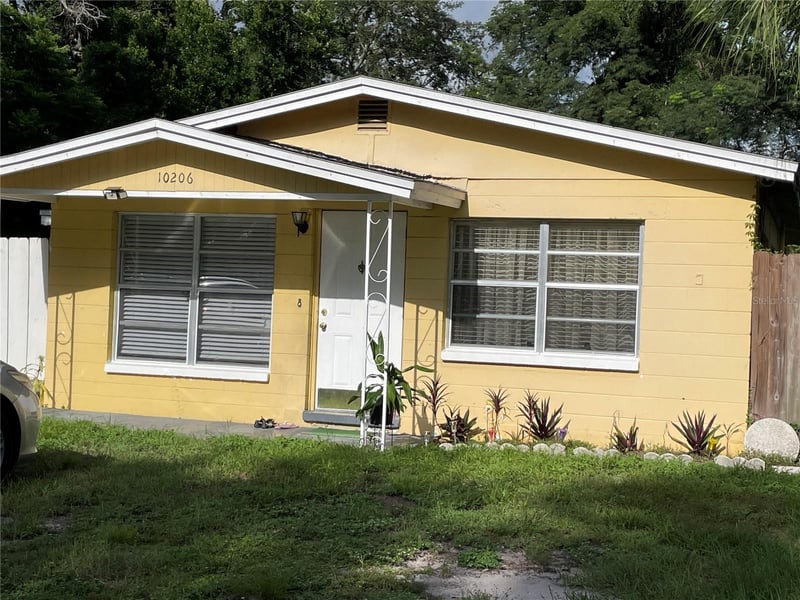 10206 N 24th St, Tampa, FL 33612