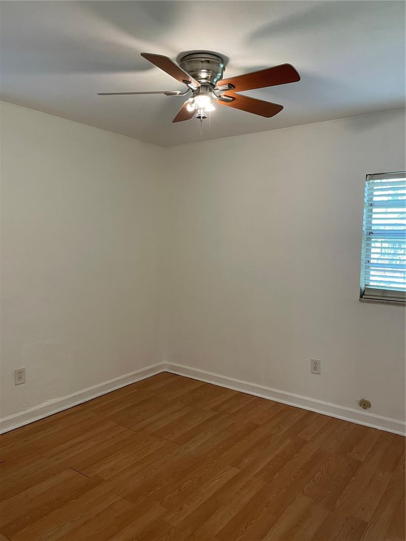 10206 N 24th St, Tampa, FL 33612