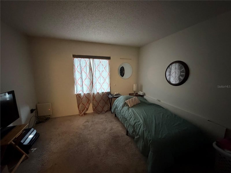 3753 Lake Bayshore Dr #305, Bradenton, FL 34205