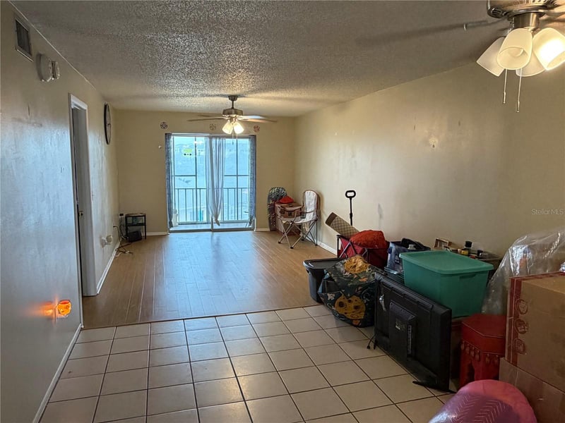 3753 Lake Bayshore Dr #305, Bradenton, FL 34205
