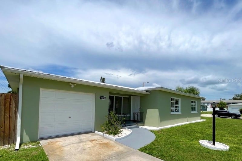 4675 Orlando Cir, Bradenton, FL 34207