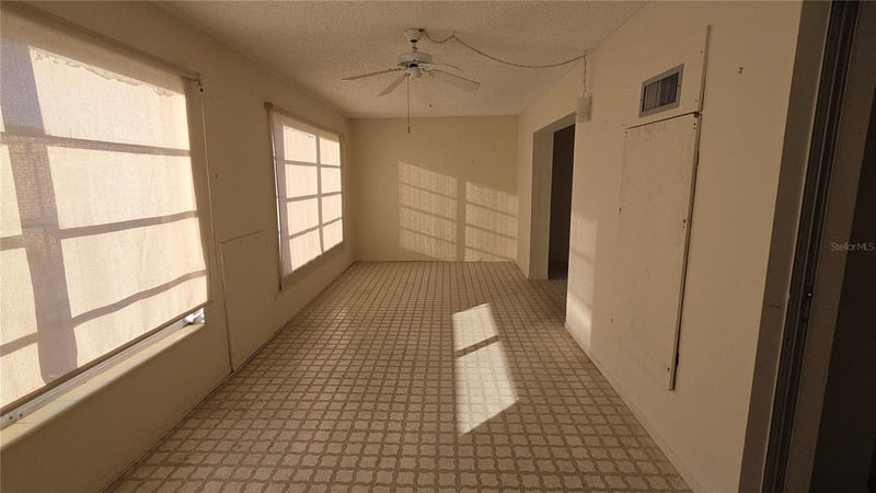 2402 Ecuadorian Way #48, Clearwater, FL 33763