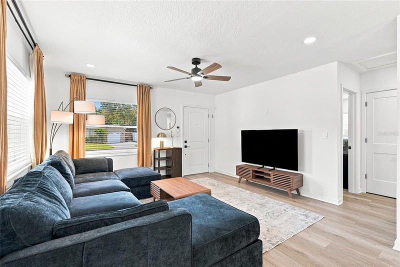 3230 Melton St N, St Petersburg, FL 33704